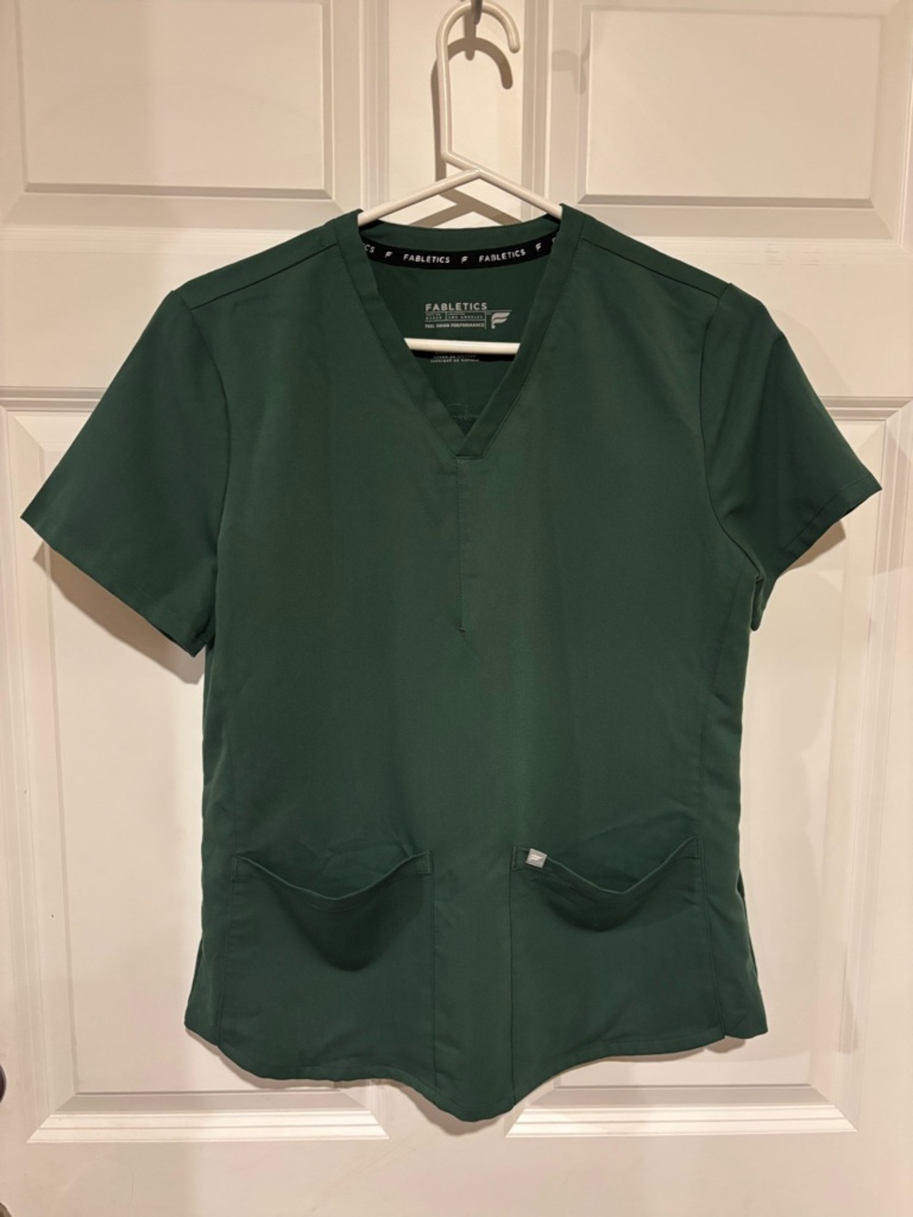 Fabletics Women's Forest Green V-Neck Scrub Top M467